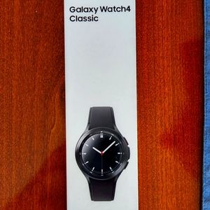 Samsung Galaxy Watch4 Classic Stainless Steel Smartwatch 42mm Black (New in Box)